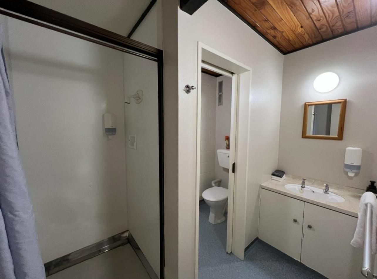 Two-Bedroom Apartment (6 Adults)