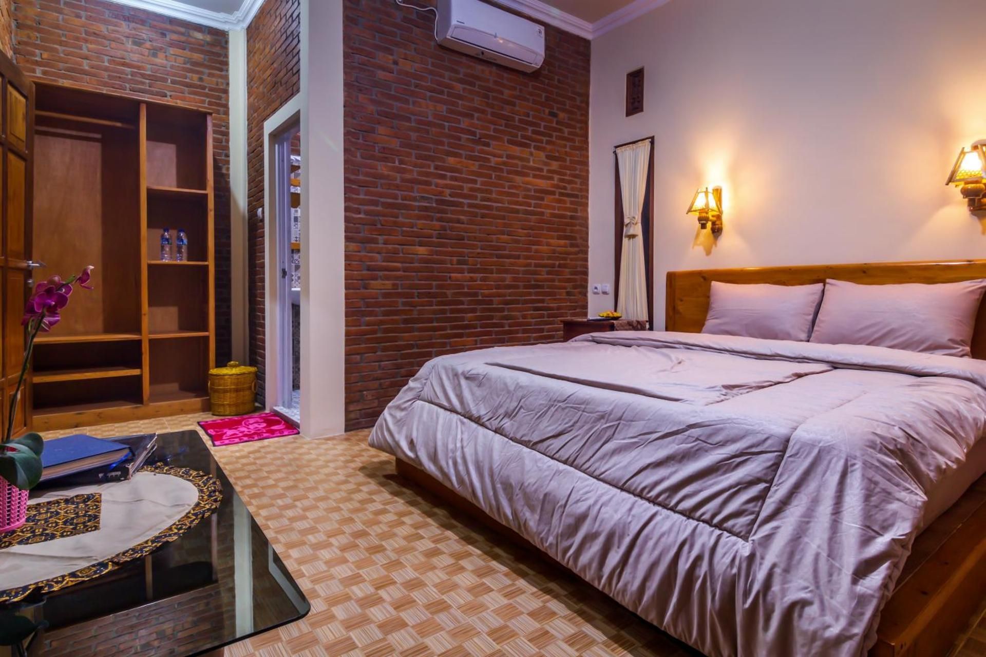 Maher House Borobudur