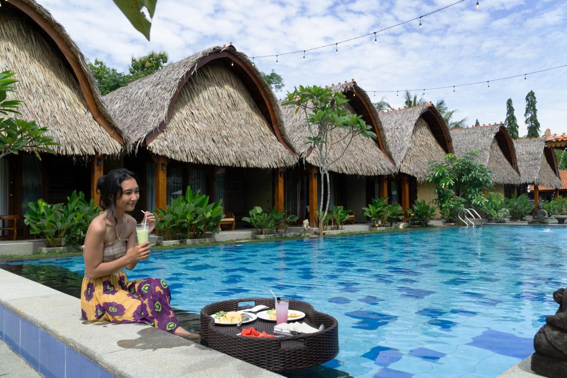 Shanaya Hotel & Cafe