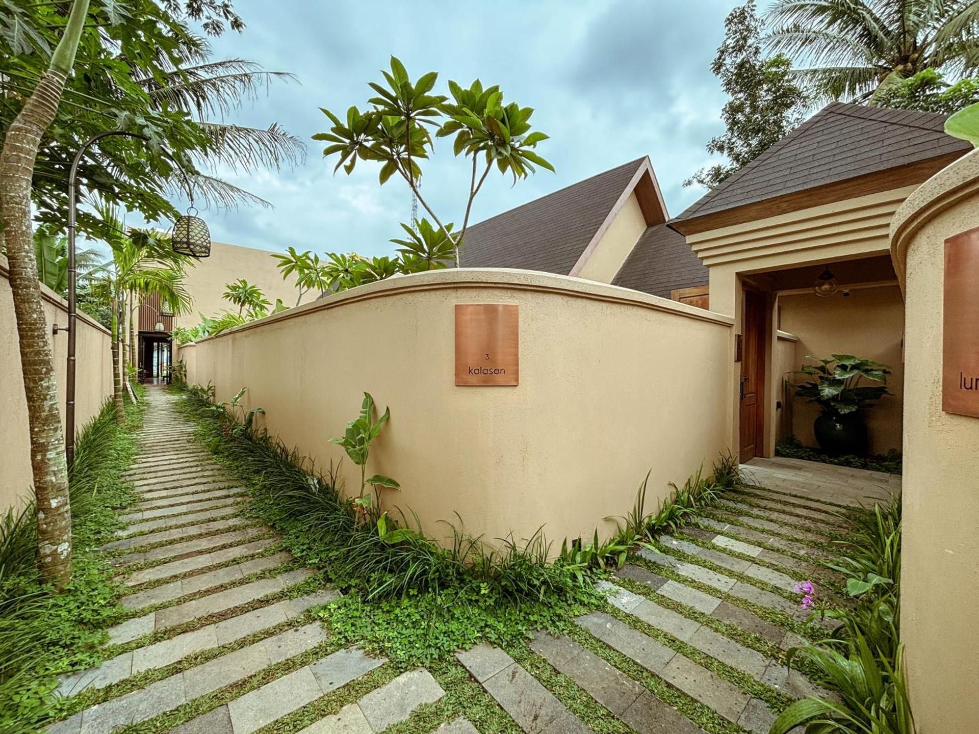 Adhisthana Villas