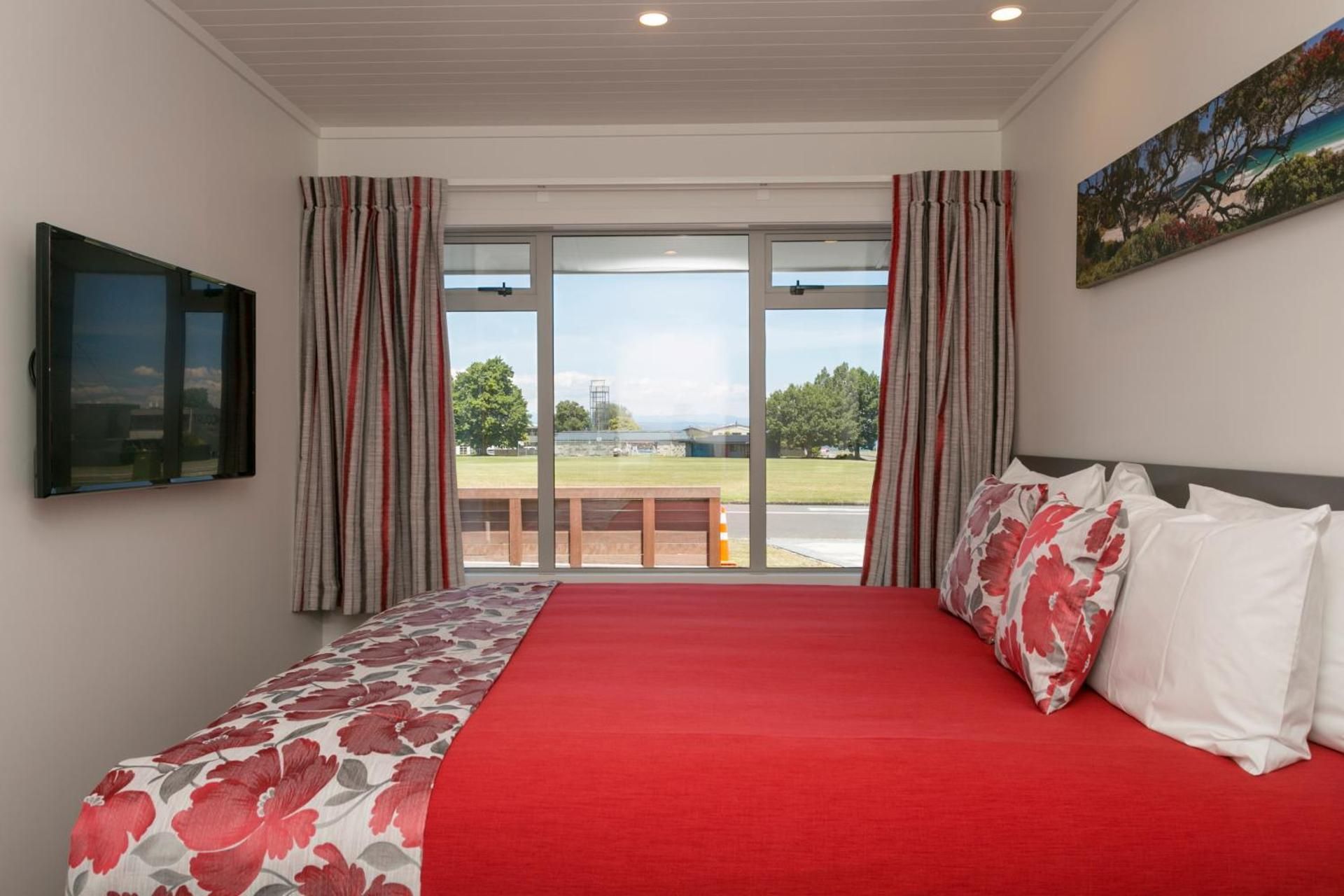 One Bedroom Apartment