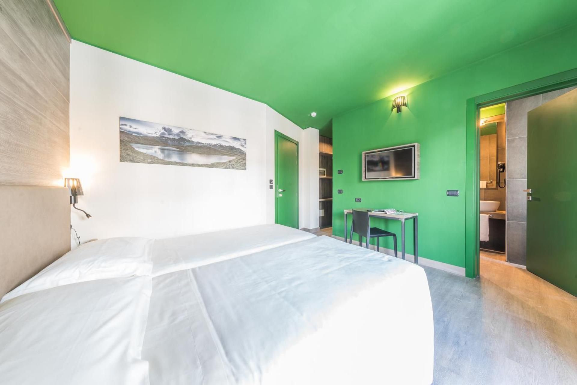 Triple Room