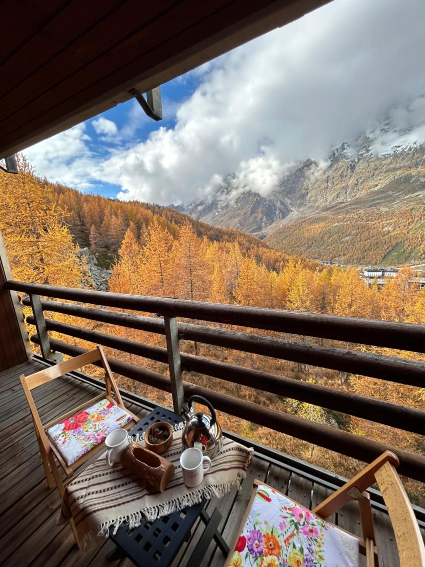 Two-Bedroom Apartment with Balcony - Apartment n.1202