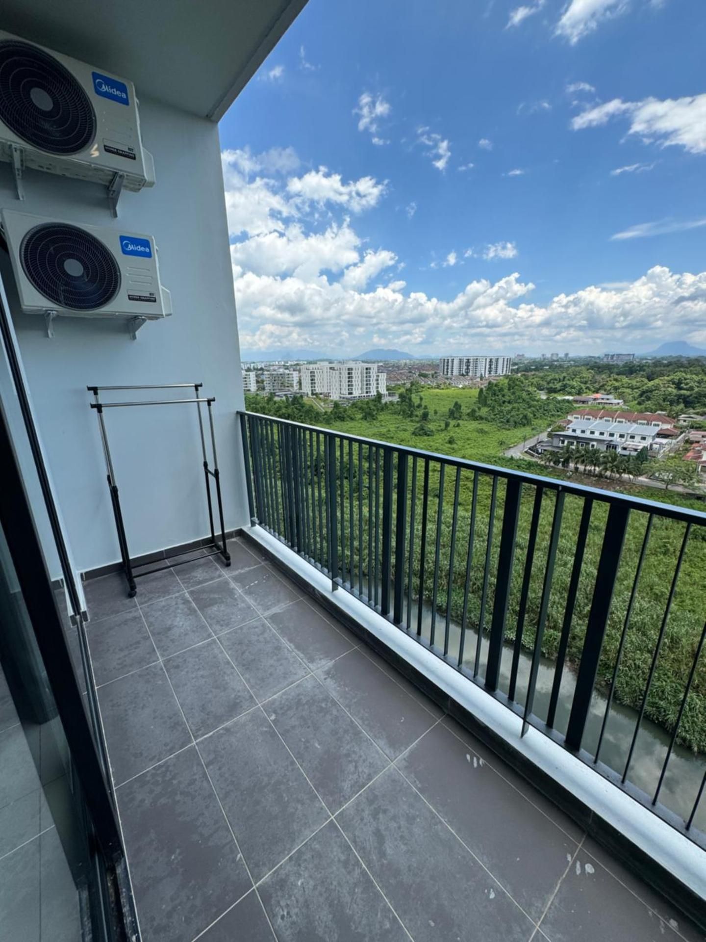 Studio with Balcony