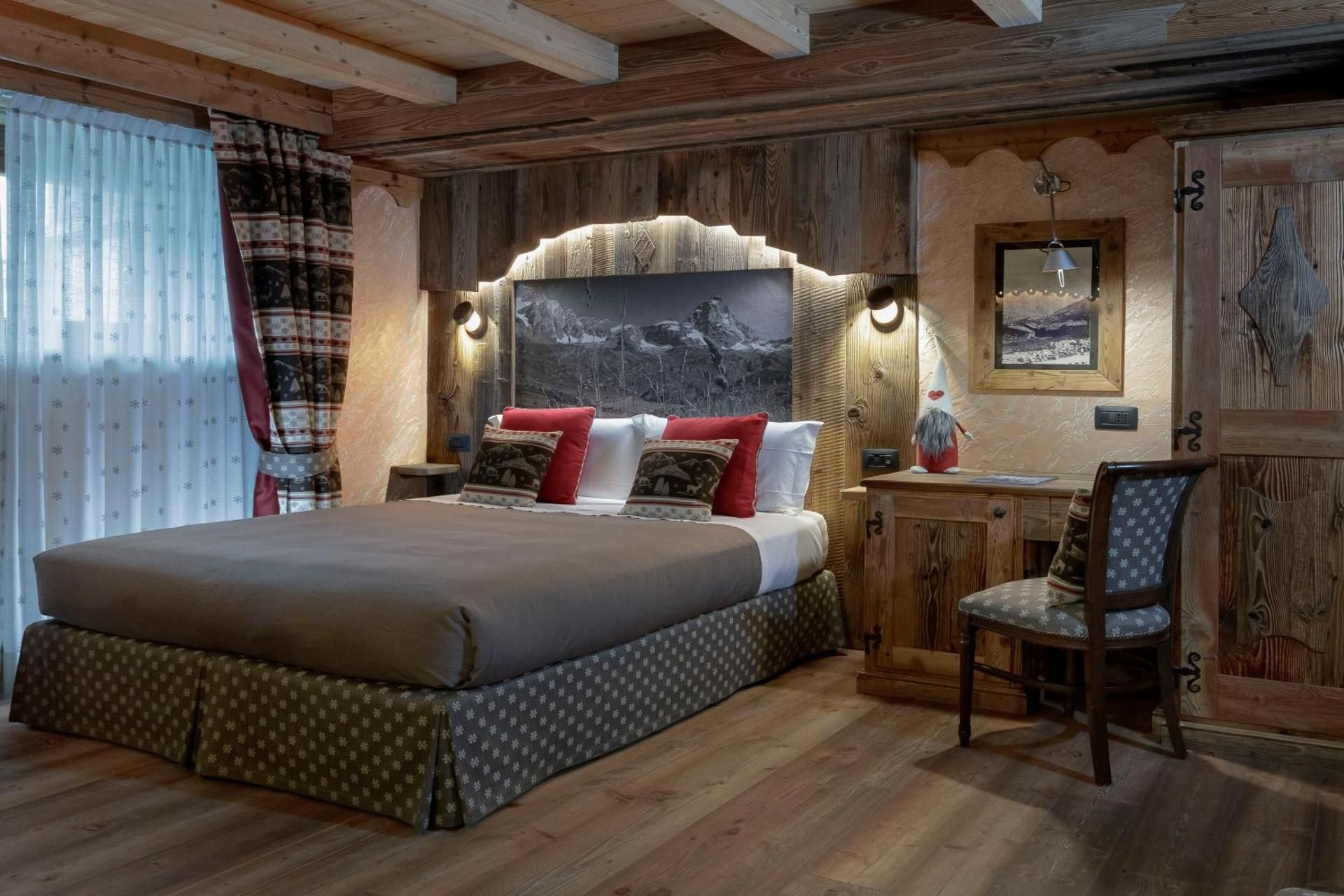 Suite with Spa Access