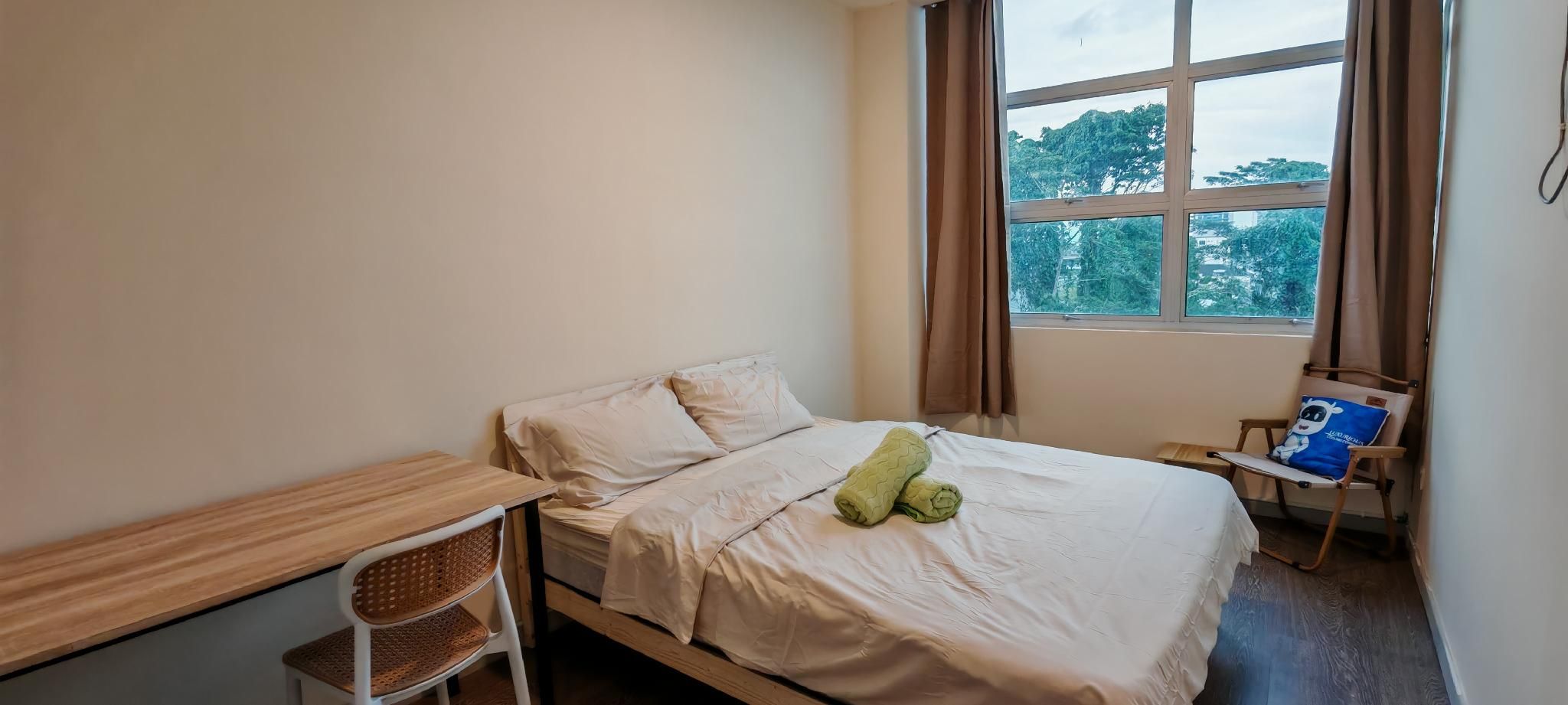 Queen Room
