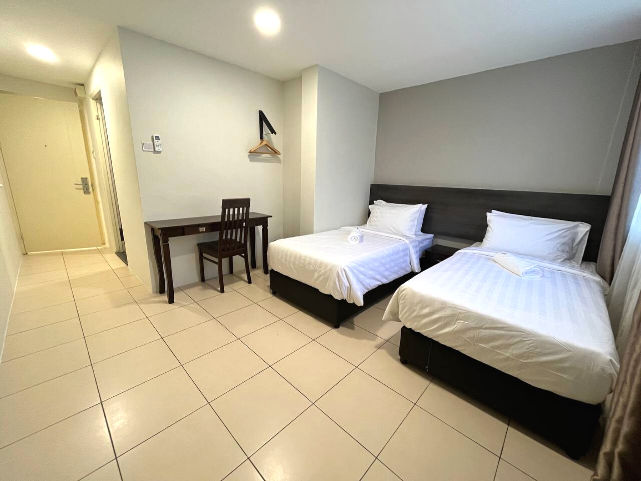 Deluxe Twin Room With Window