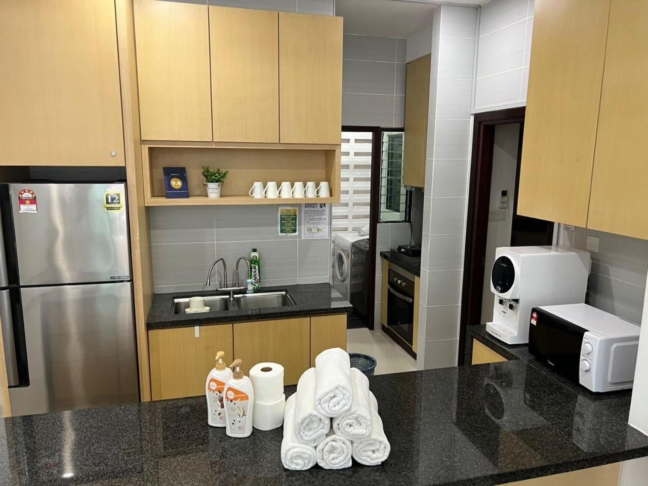 Three-Bedroom Deluxe Apartment