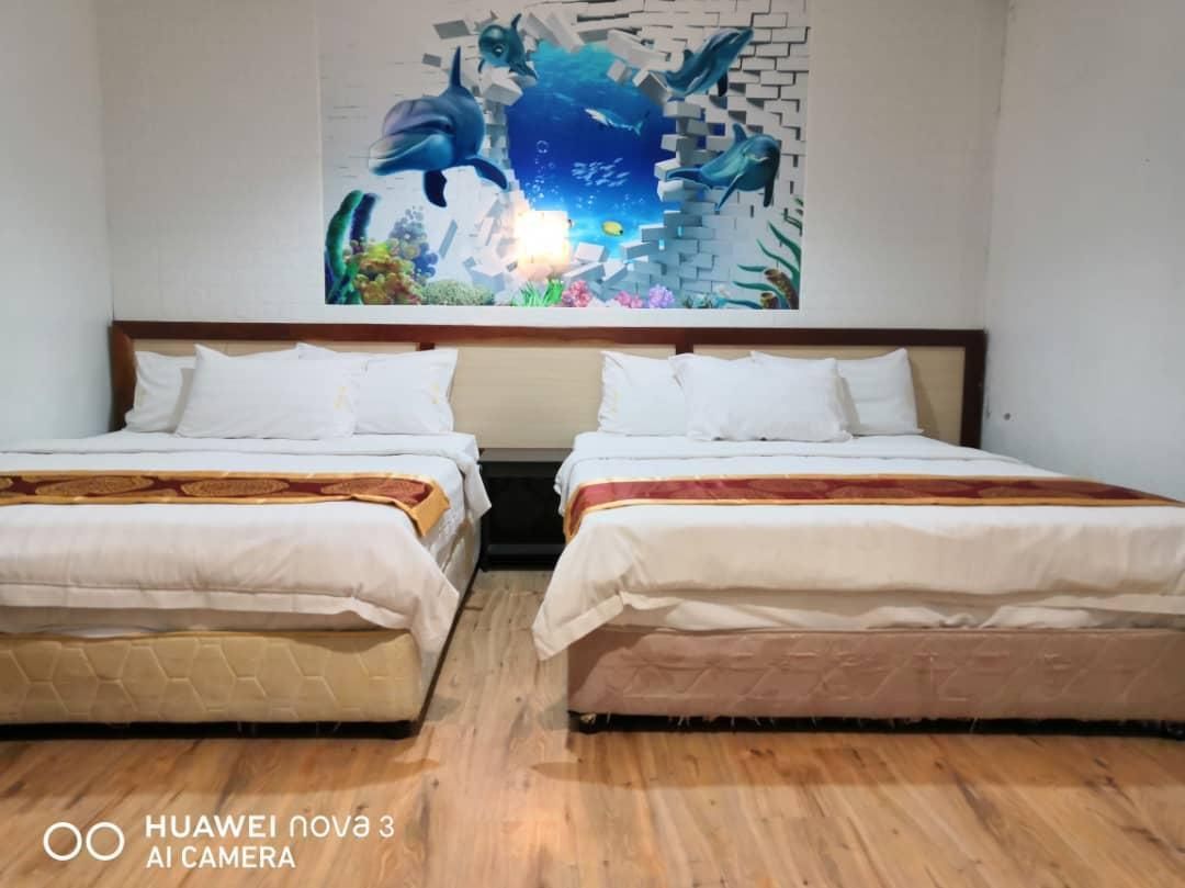 Queen Room