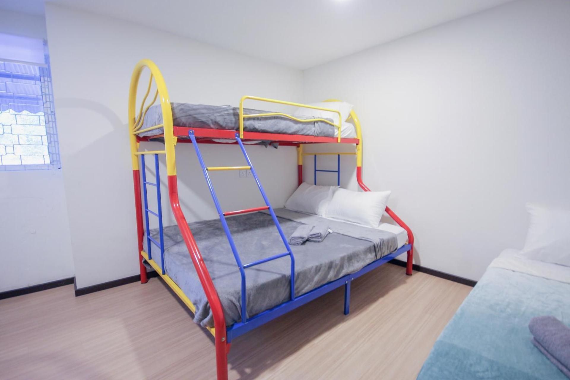 Deluxe Family Room
