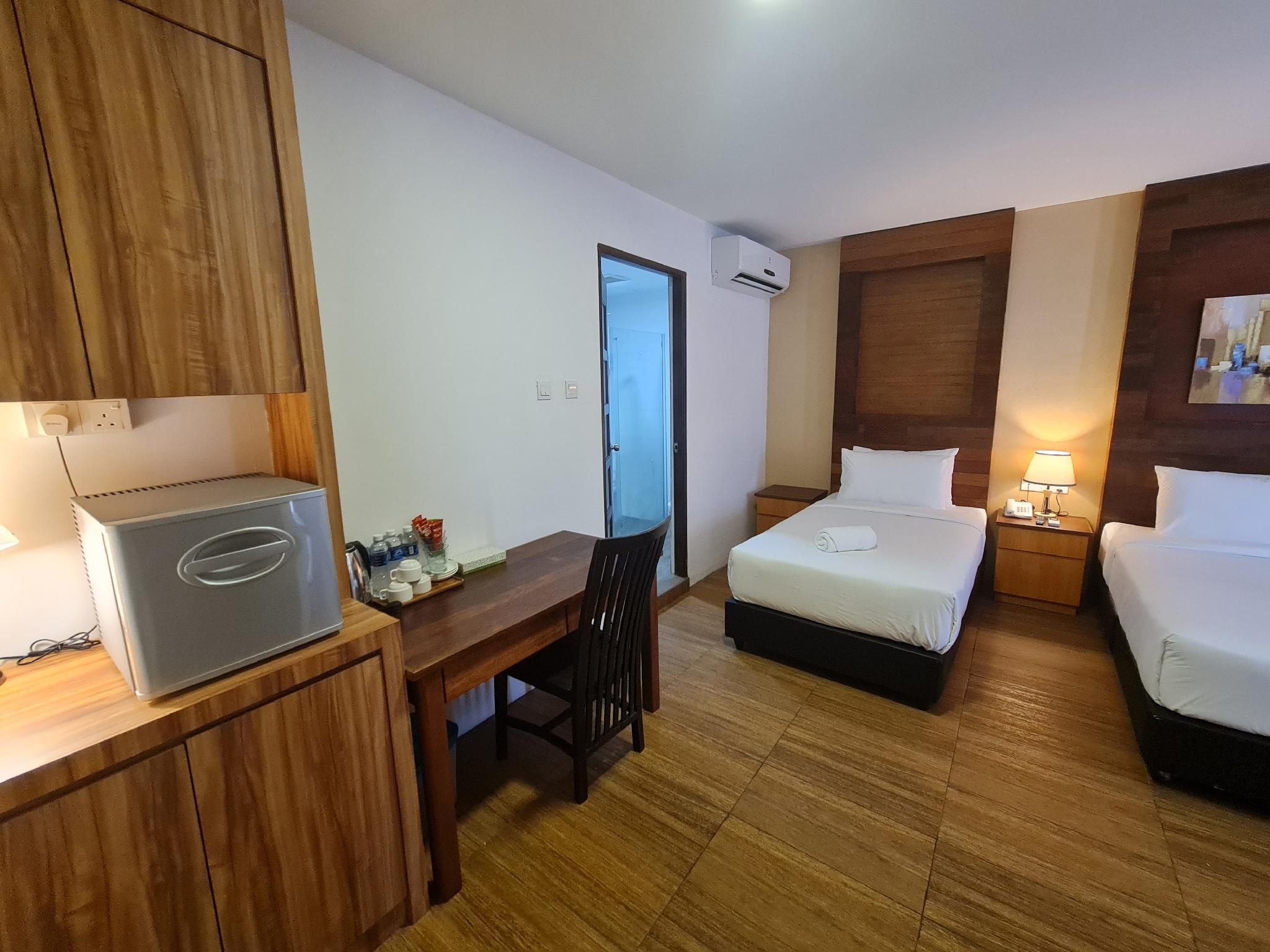Deluxe Family Room