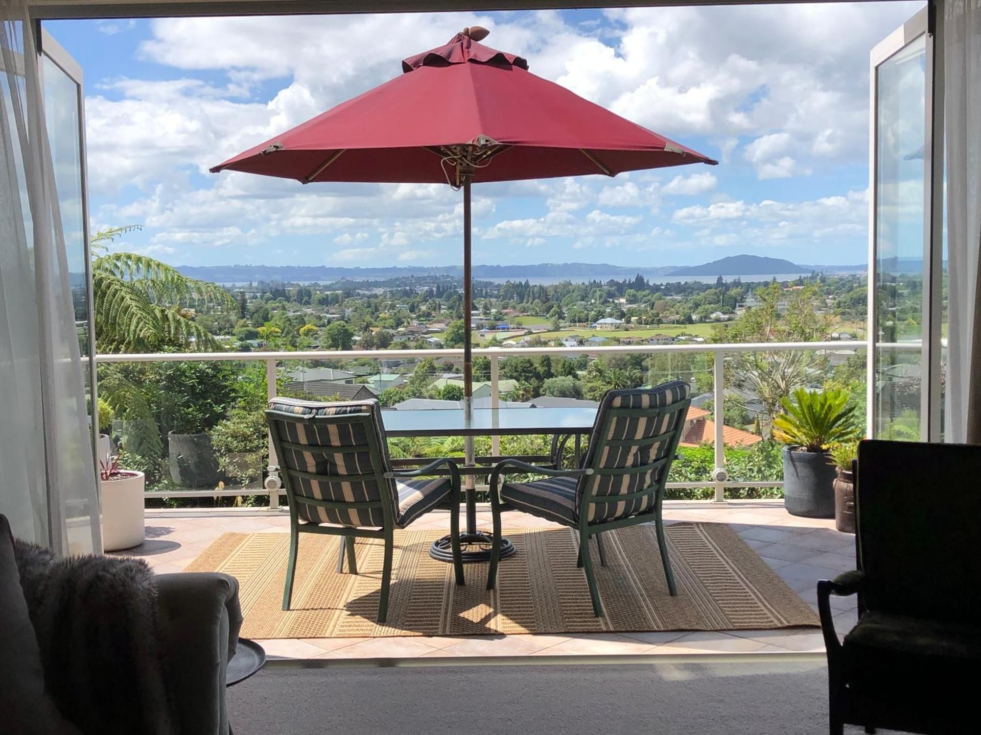 Apartment with Lake View (Adults Only)