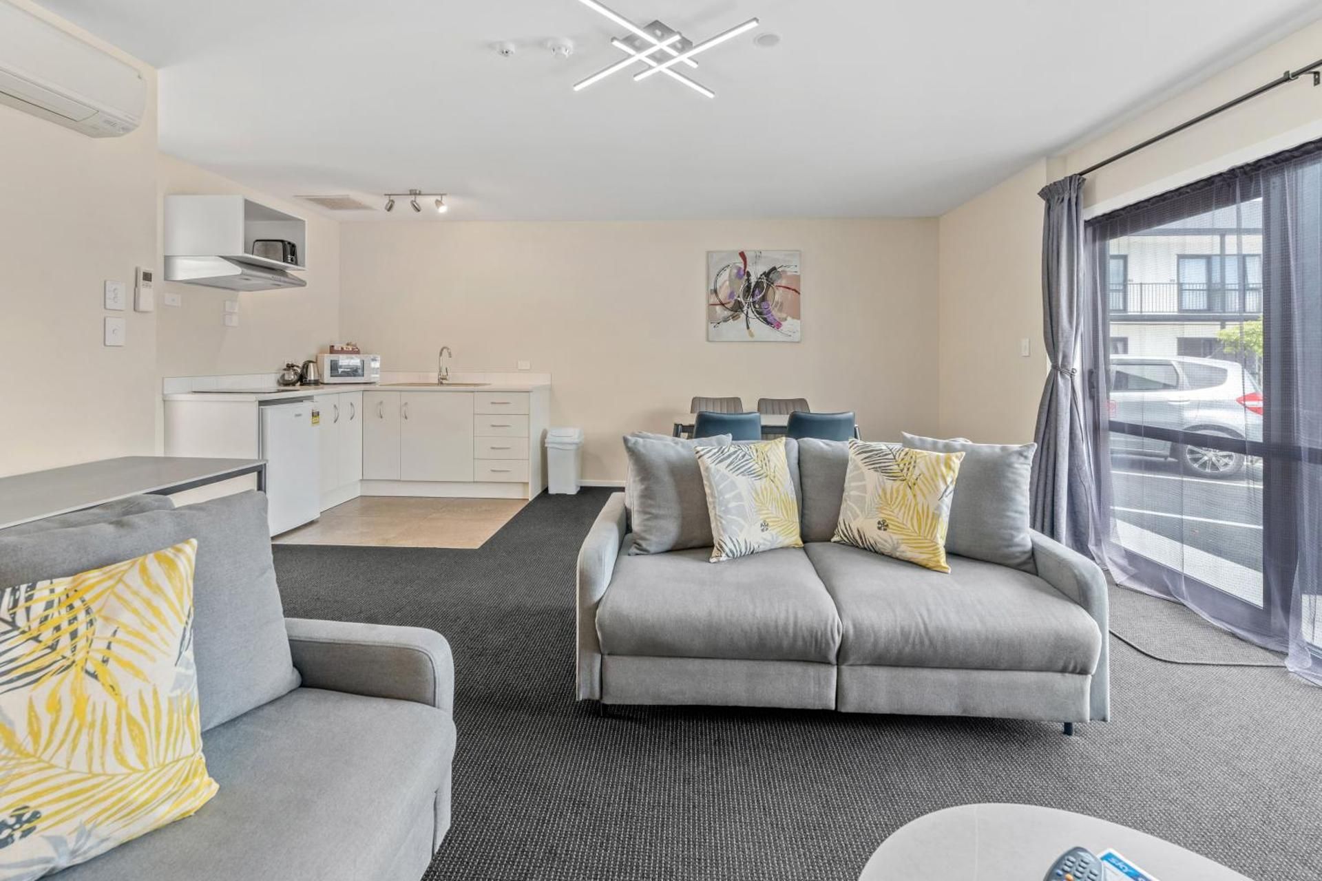 Deluxe One Bedroom with Spa