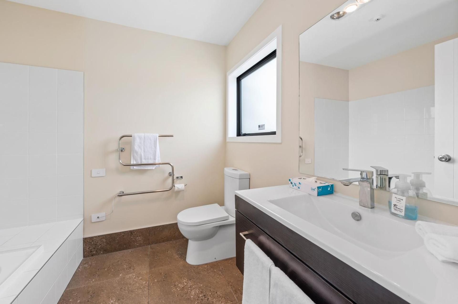 ASURE Rotorua International Motor Inn Superior One Bedroom Apartment without Spa 2