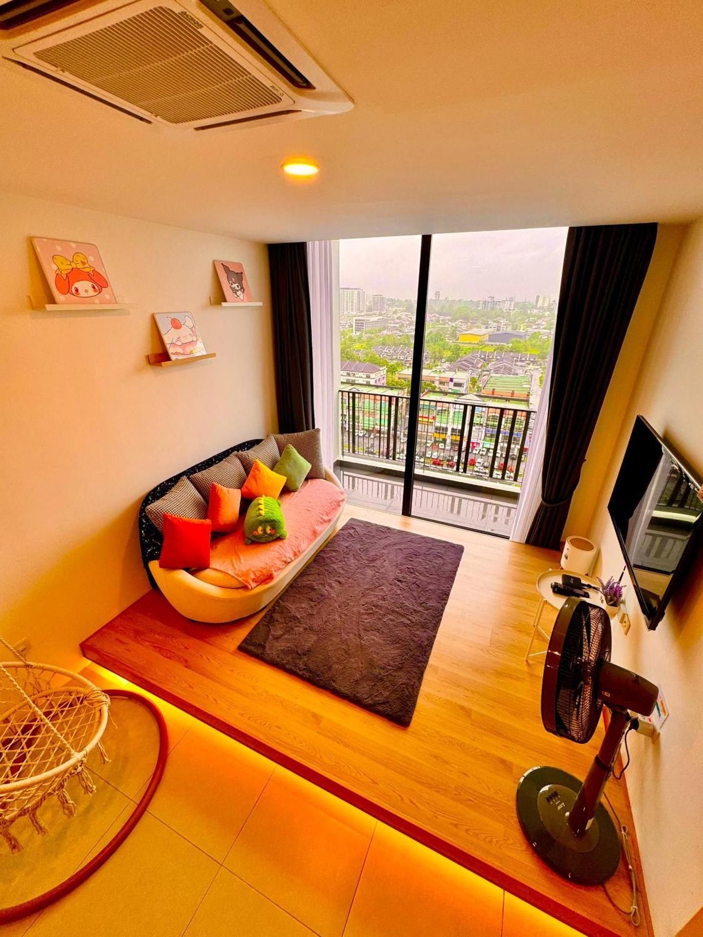 Three-Bedroom Premium Apartment with Balcony
