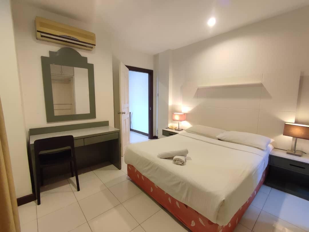 1 Bedroom Apartment