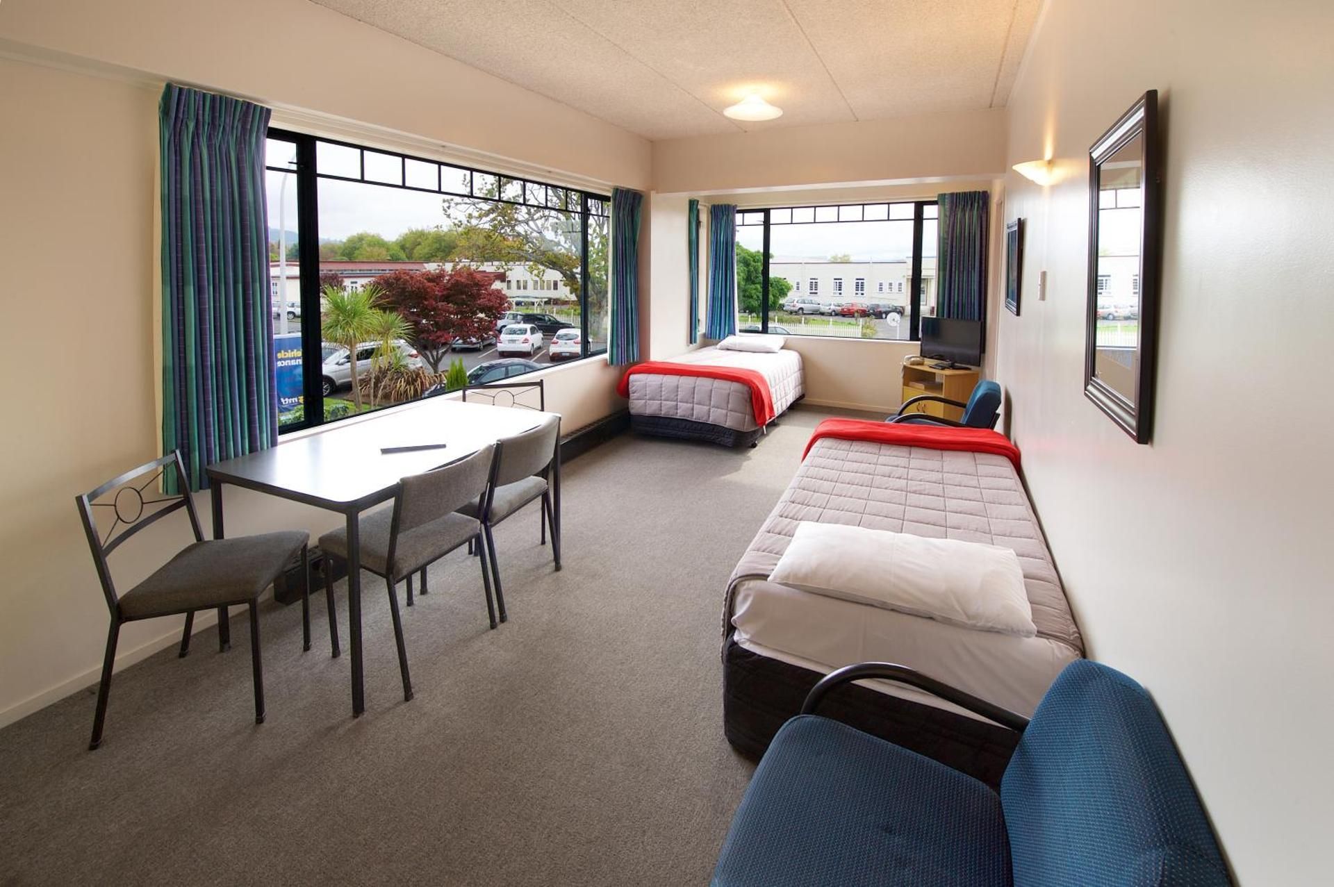 1-Bedroom Apartment