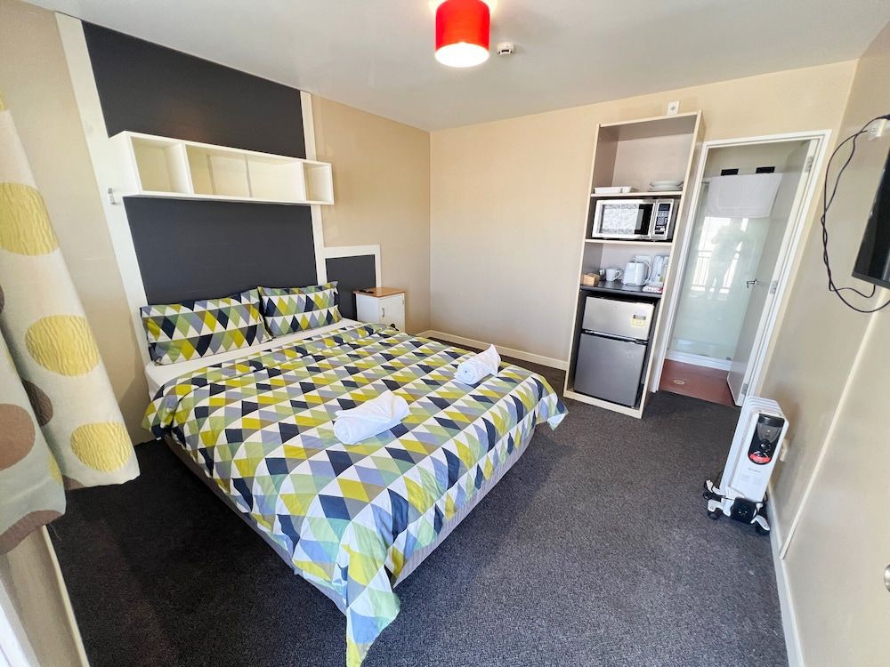 Astray Motel Double Studio, Ensuite 3