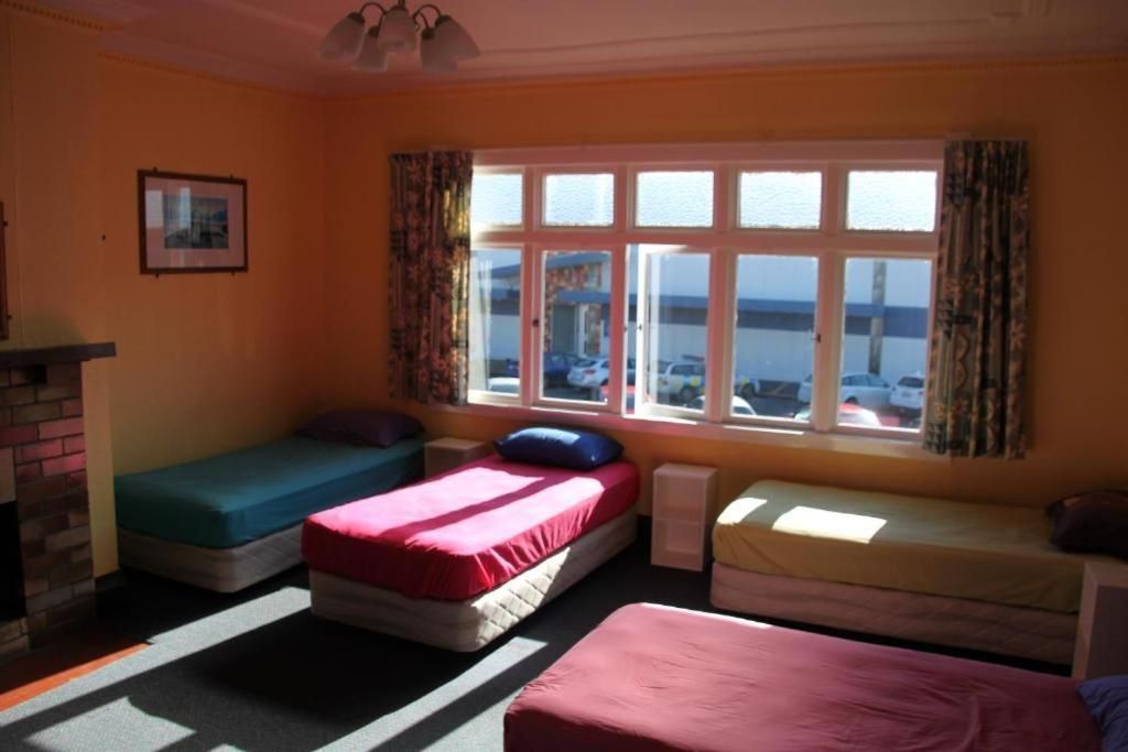 Single Bed in 6-Bed Dormitory Room