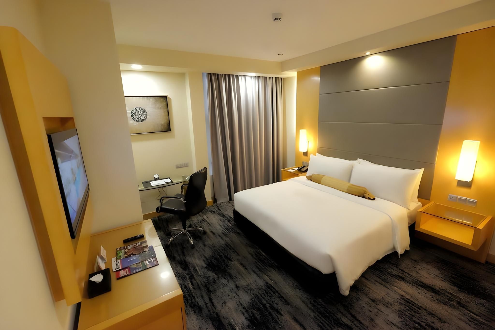 Junior King Suite