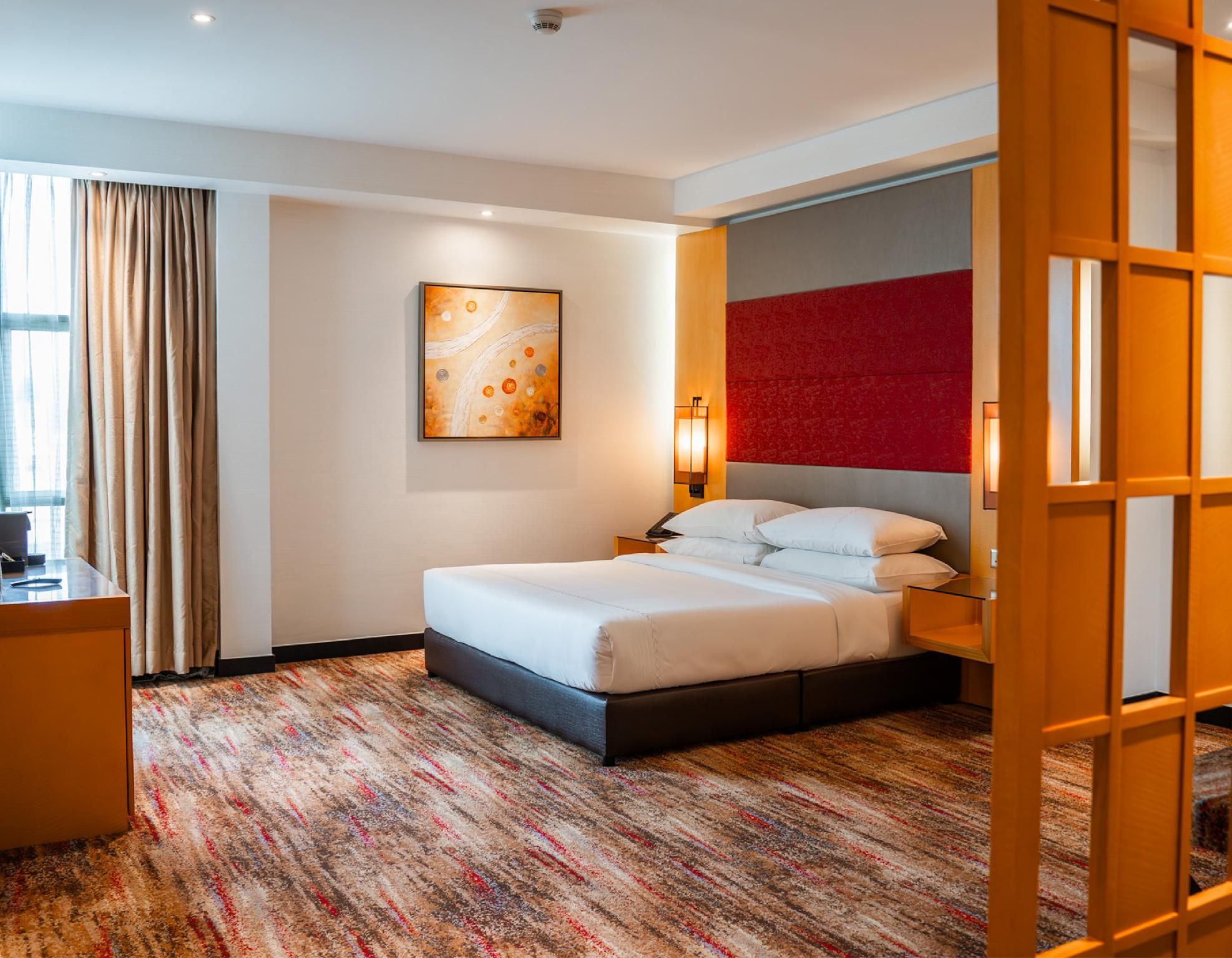 Club Floor King Suite