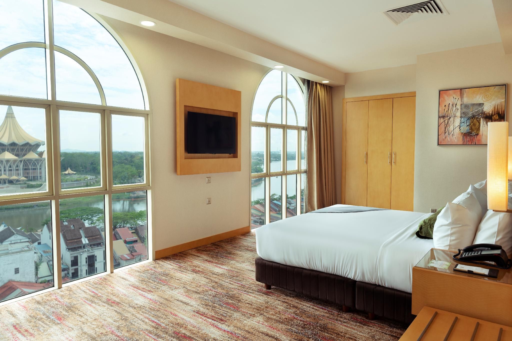 Waterfront Premier 2-Bedroom Suite