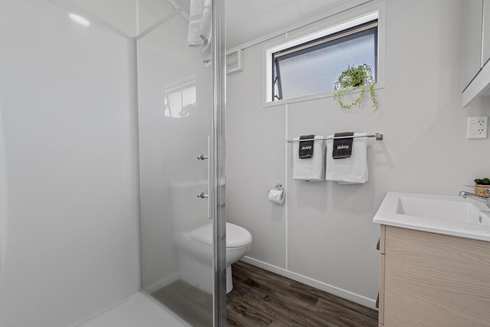 Tasman Holiday Parks – Rotorua Motel Two Bedroom 2