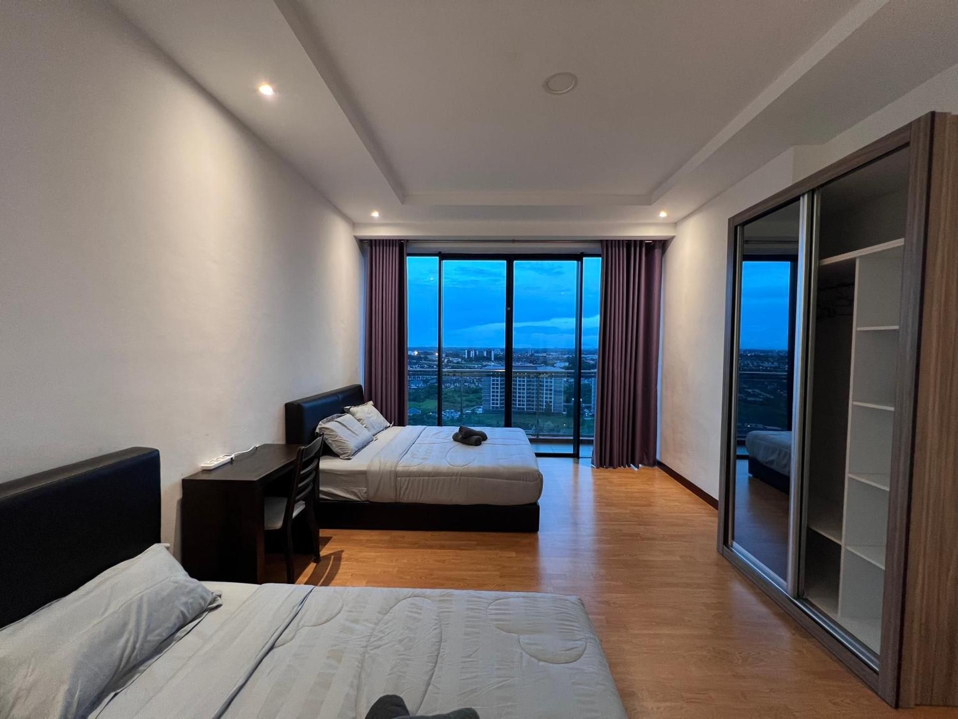 DELUXE APARTMENT