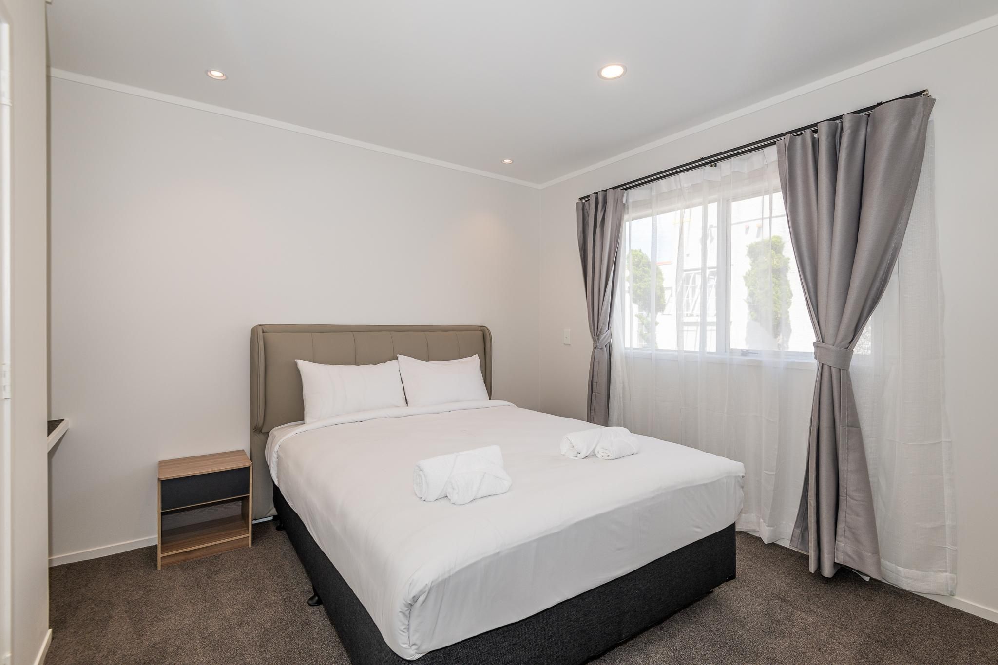 Aurora City Suites Motel 2 Bedroom Standard Apartment