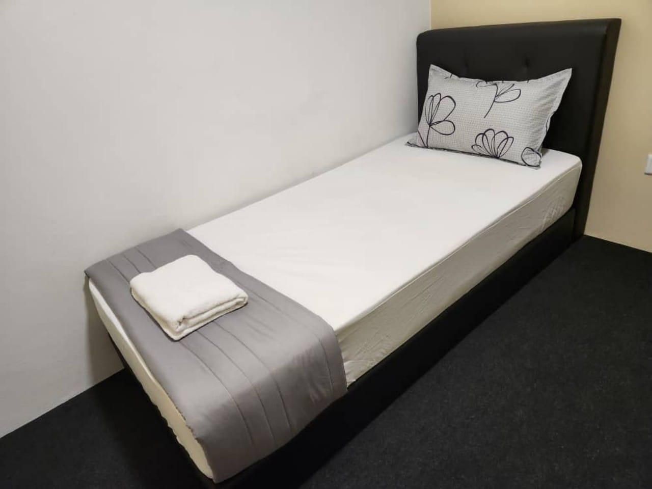 Single Room with Fan