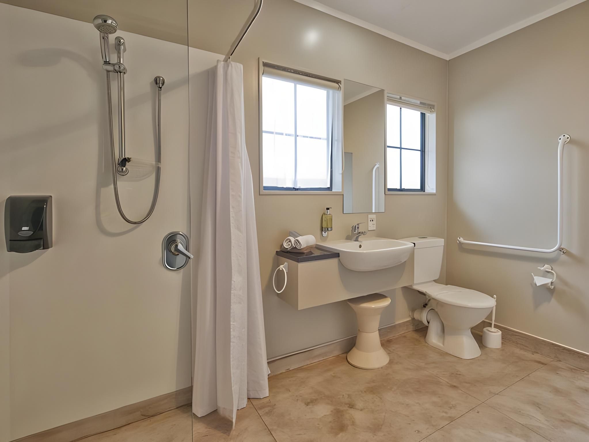 Standard Twin Studio