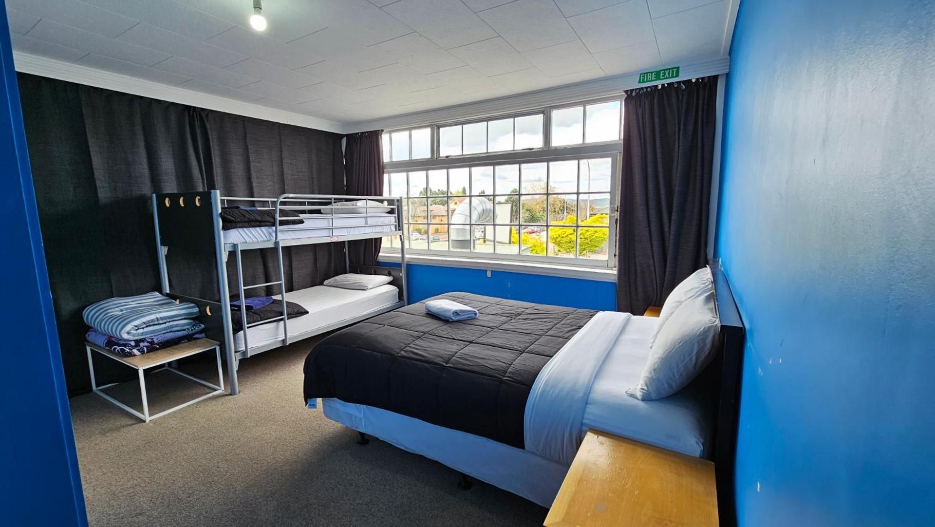 Kiwi AS Guest House Family Room with Private Bathroom