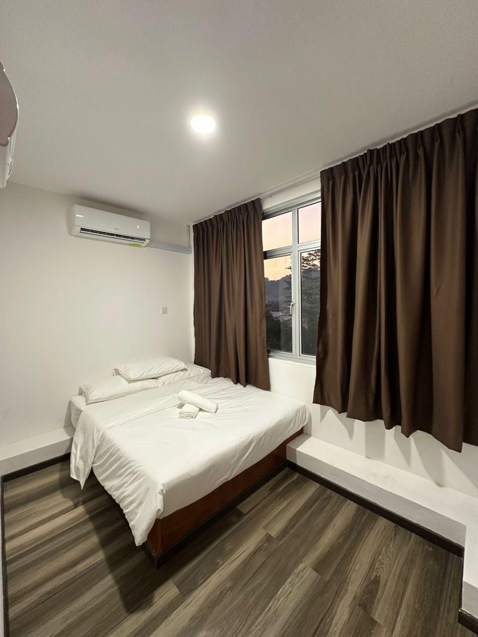 Queen Room