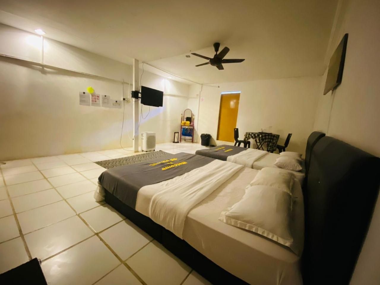 Double Room with Private Bathroom