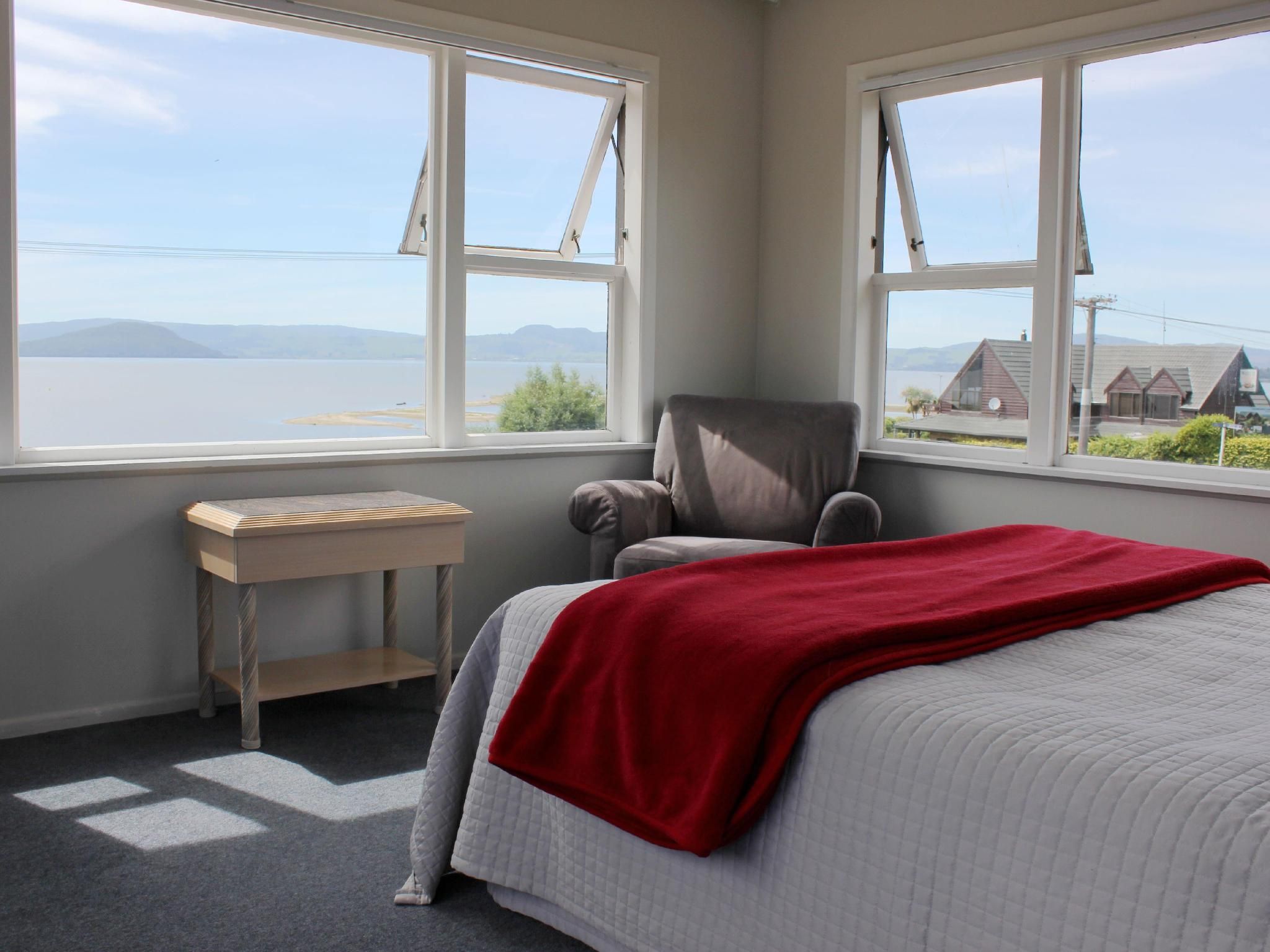 Jack & Di’s Troutbeck Lodge Big Villa