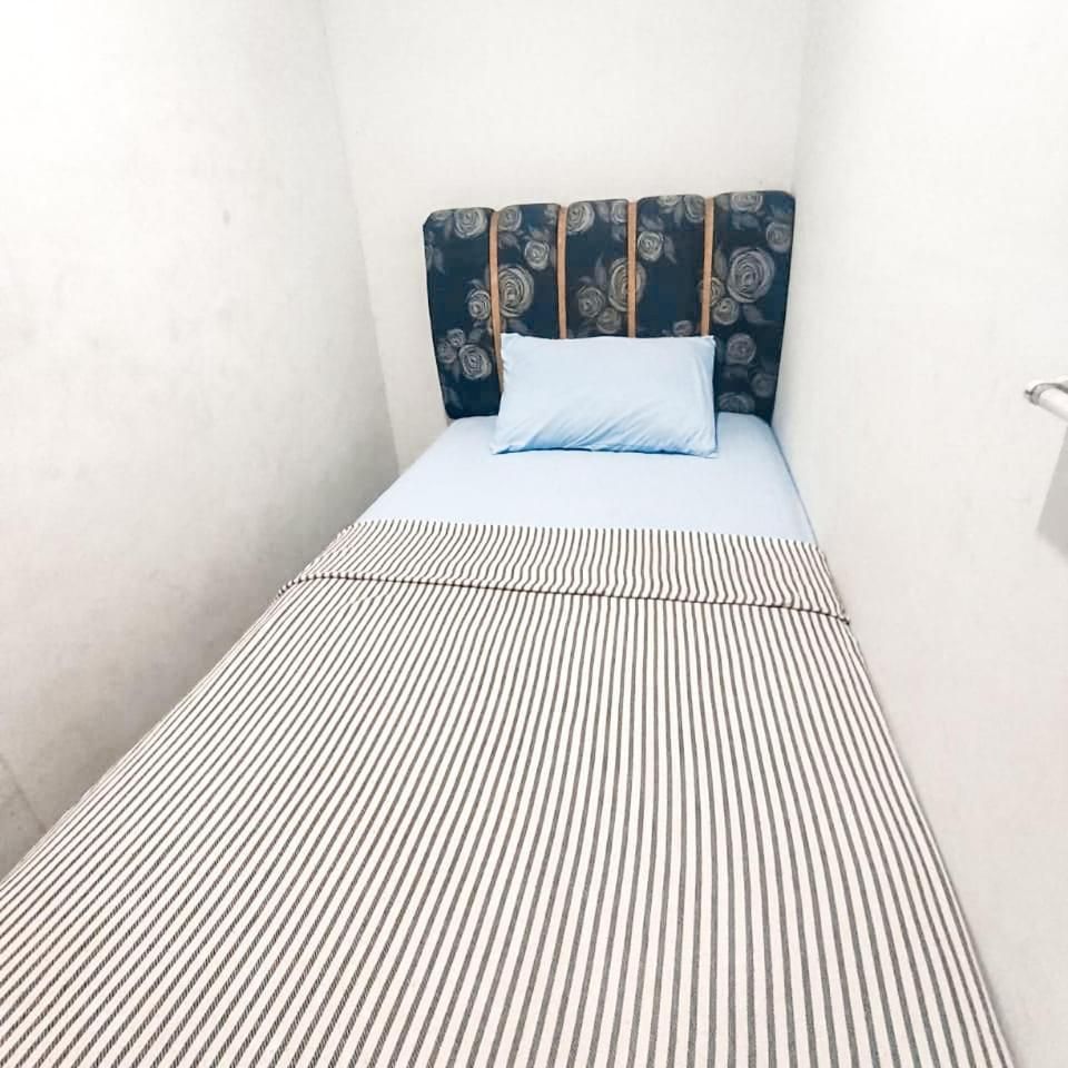 Budget Single Room