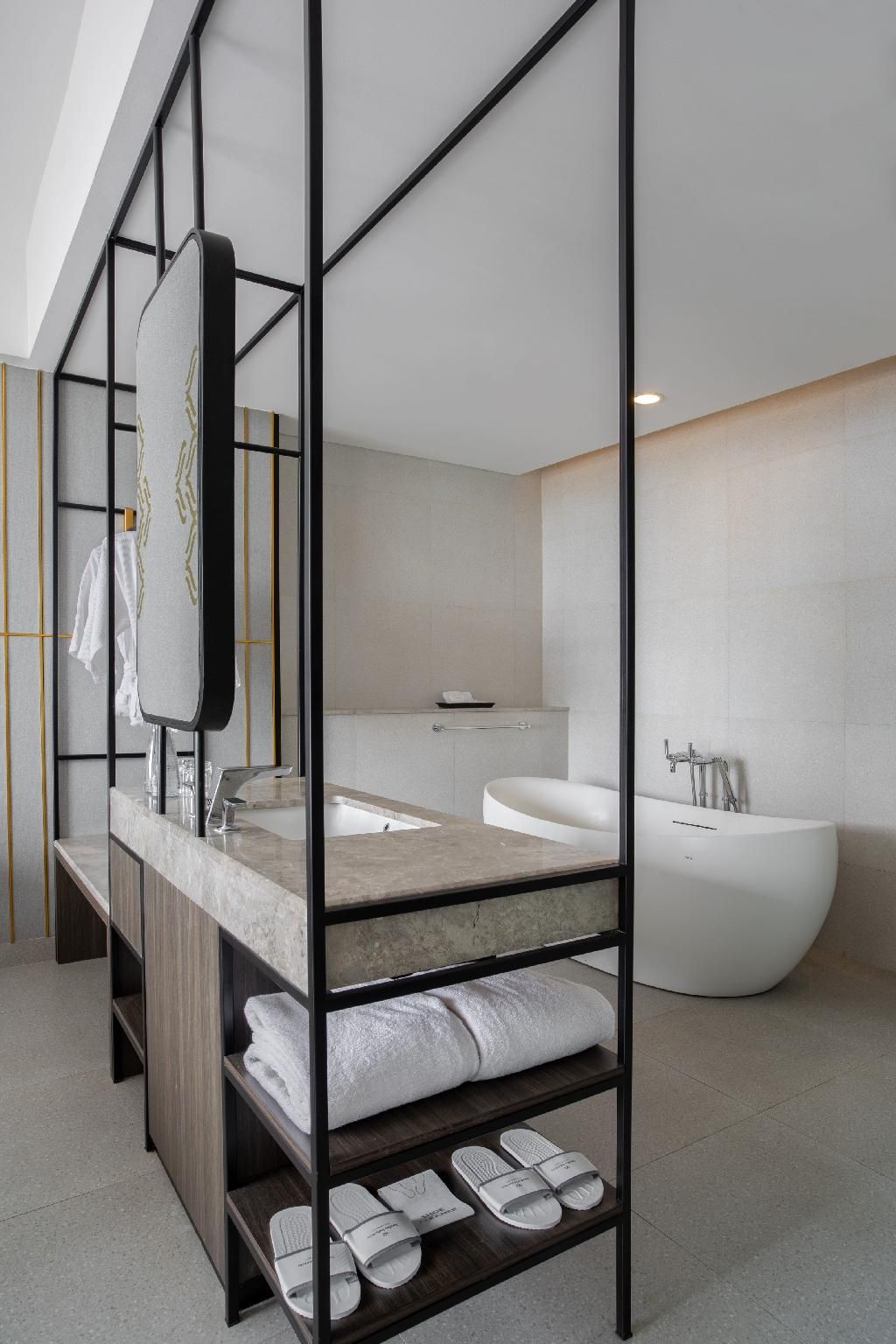 Santika Suite Room King