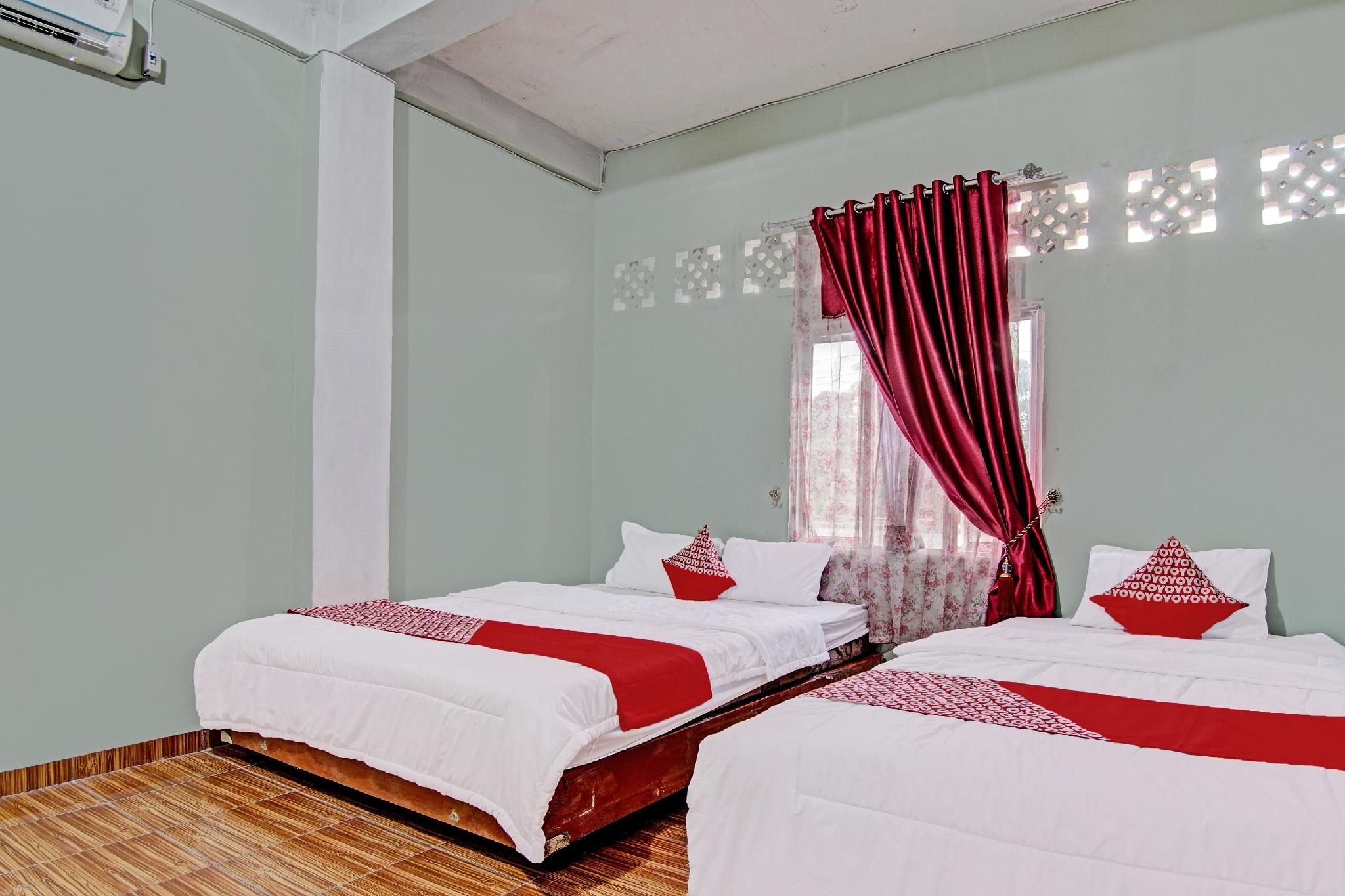 Suite Family Room