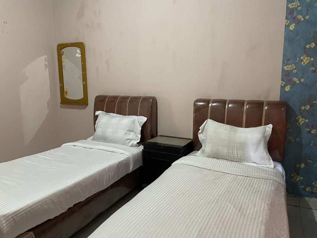 Economy Twin Room