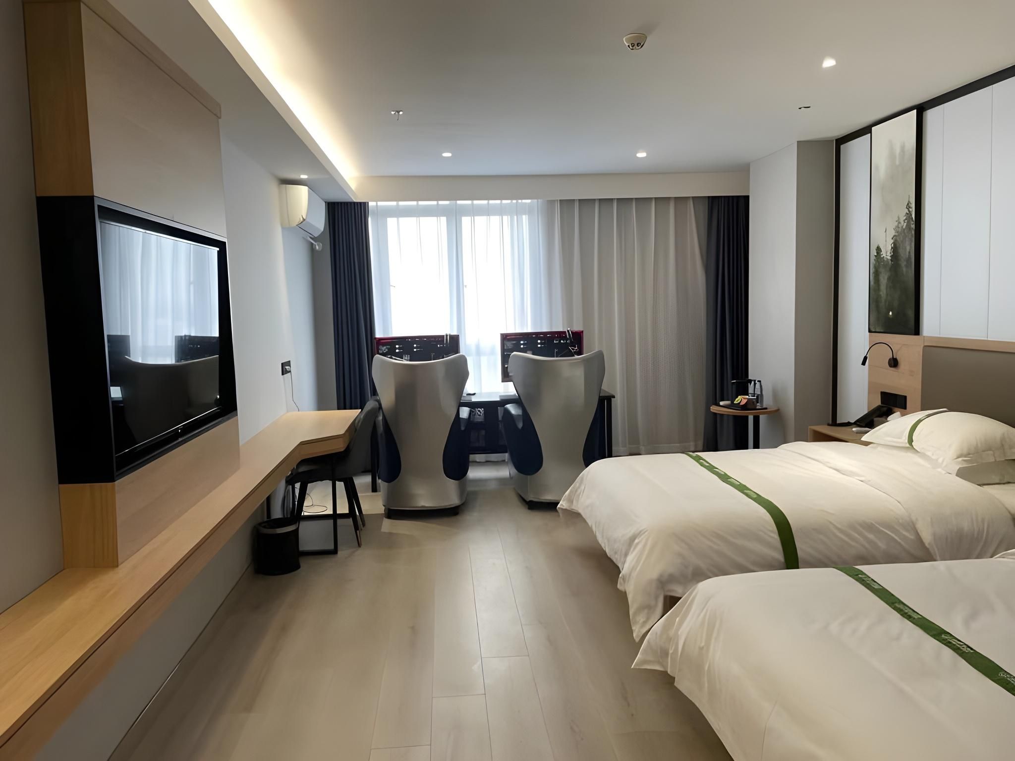 GTI - Twin Room, Electronic Sports