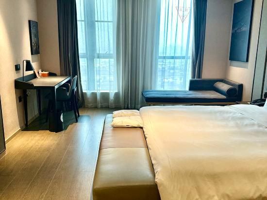 Executive room, Guest room, 1 Queen