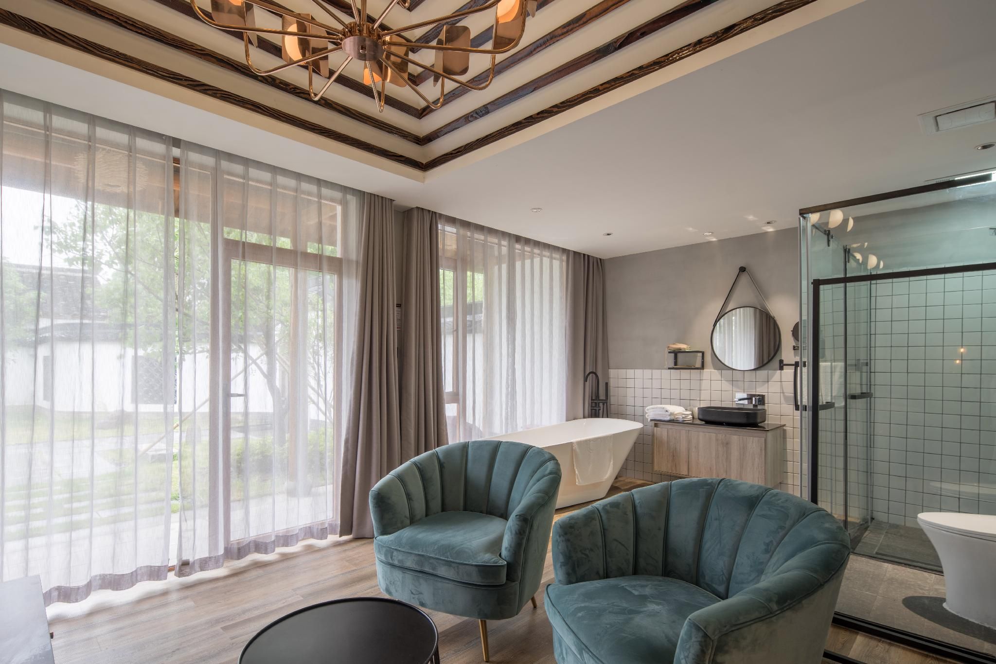 King Suite Room
