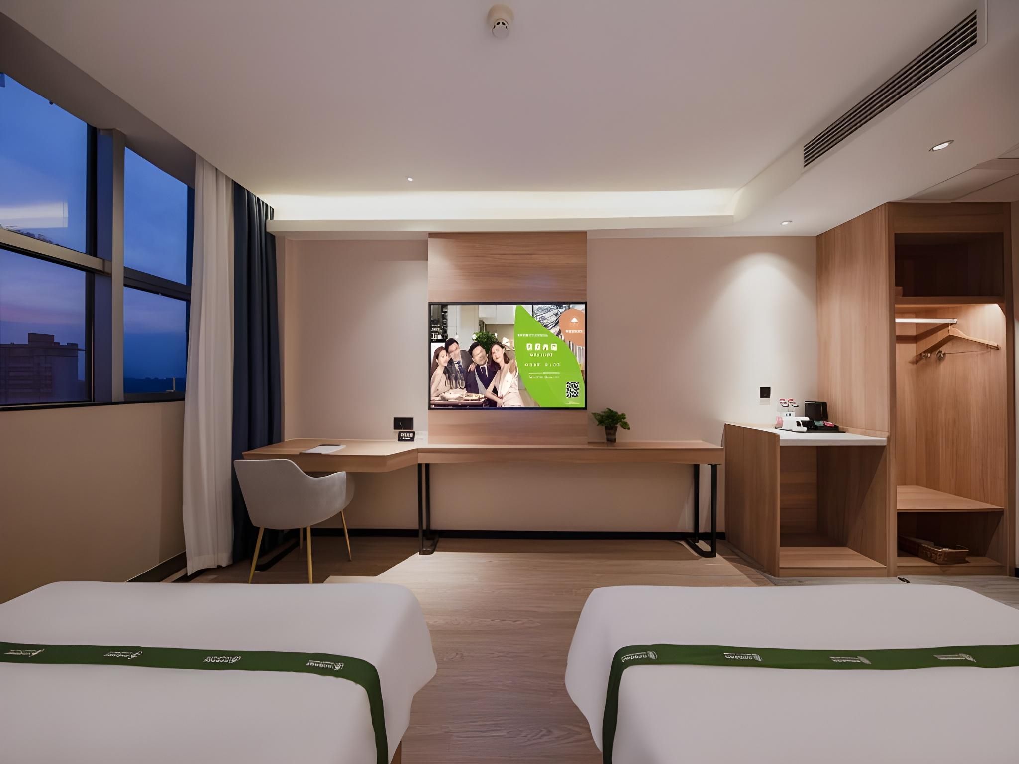 Green Tree Inn Jiaxing Haining Leather City Twin Deluxe Room 3