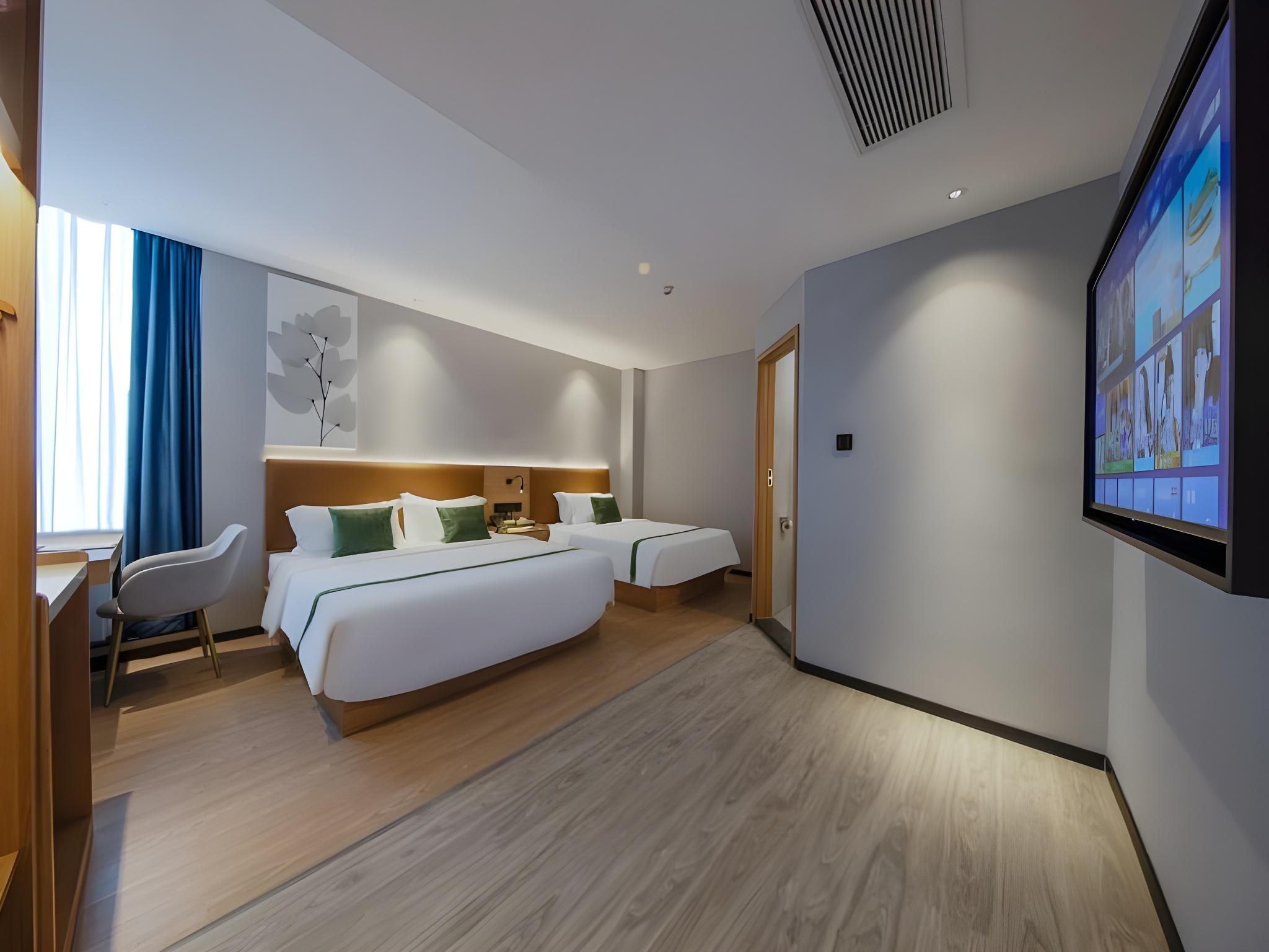 Green Tree Inn Jiaxing Haining Leather City Family Room 2