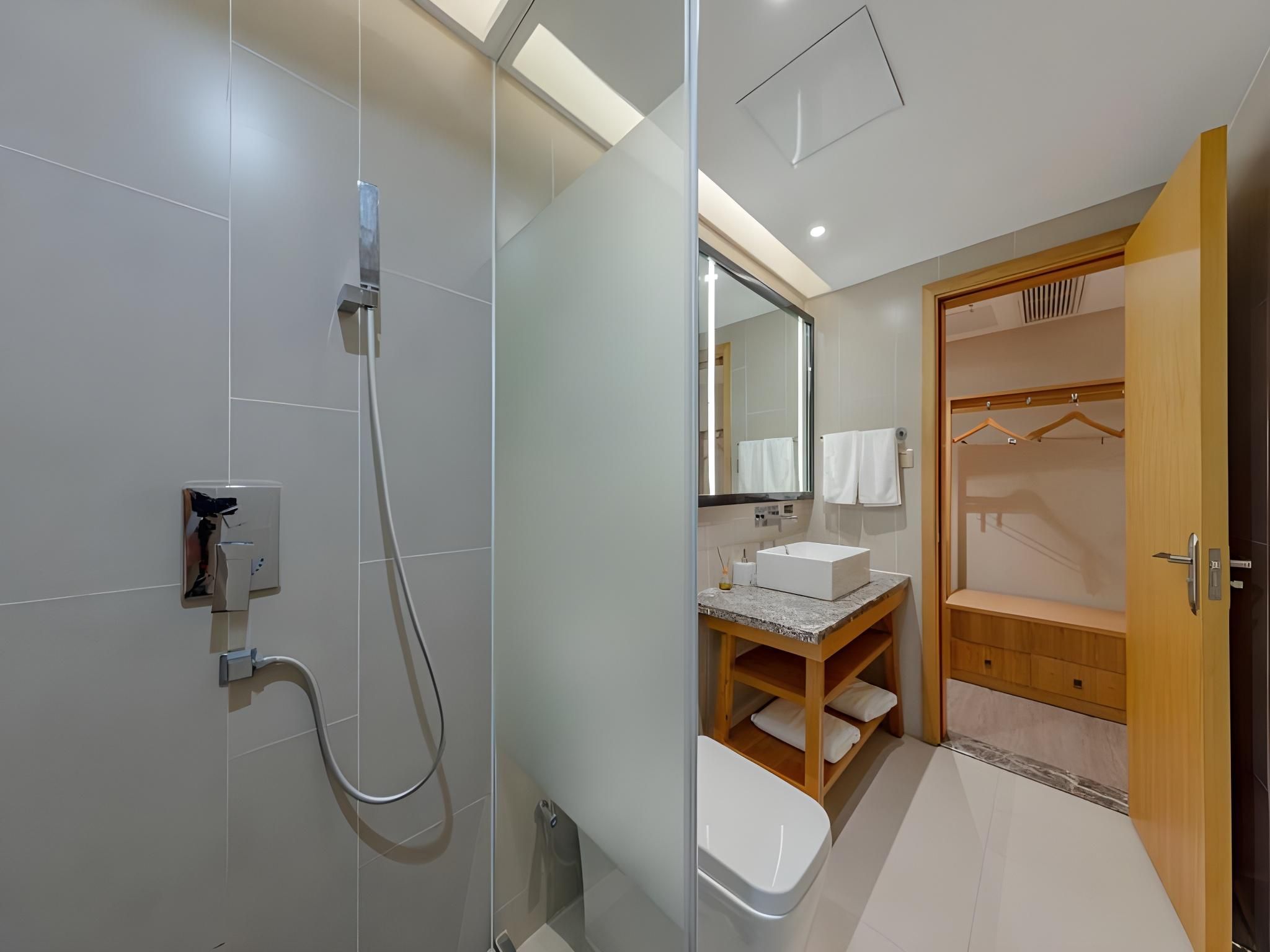 GTI - Eastern 1 Bed Room, No Window