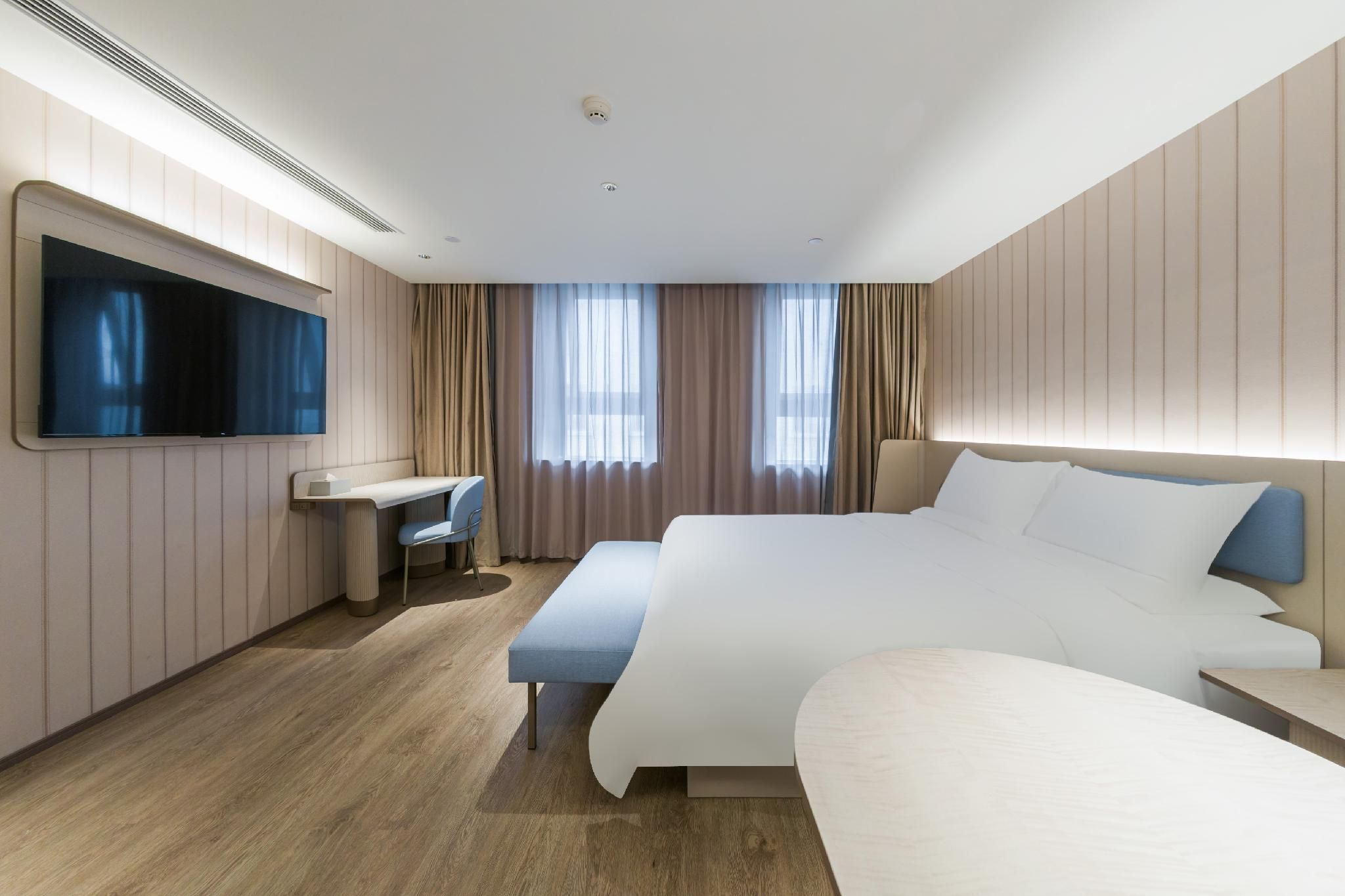 Huazhu - Superior BedRoom