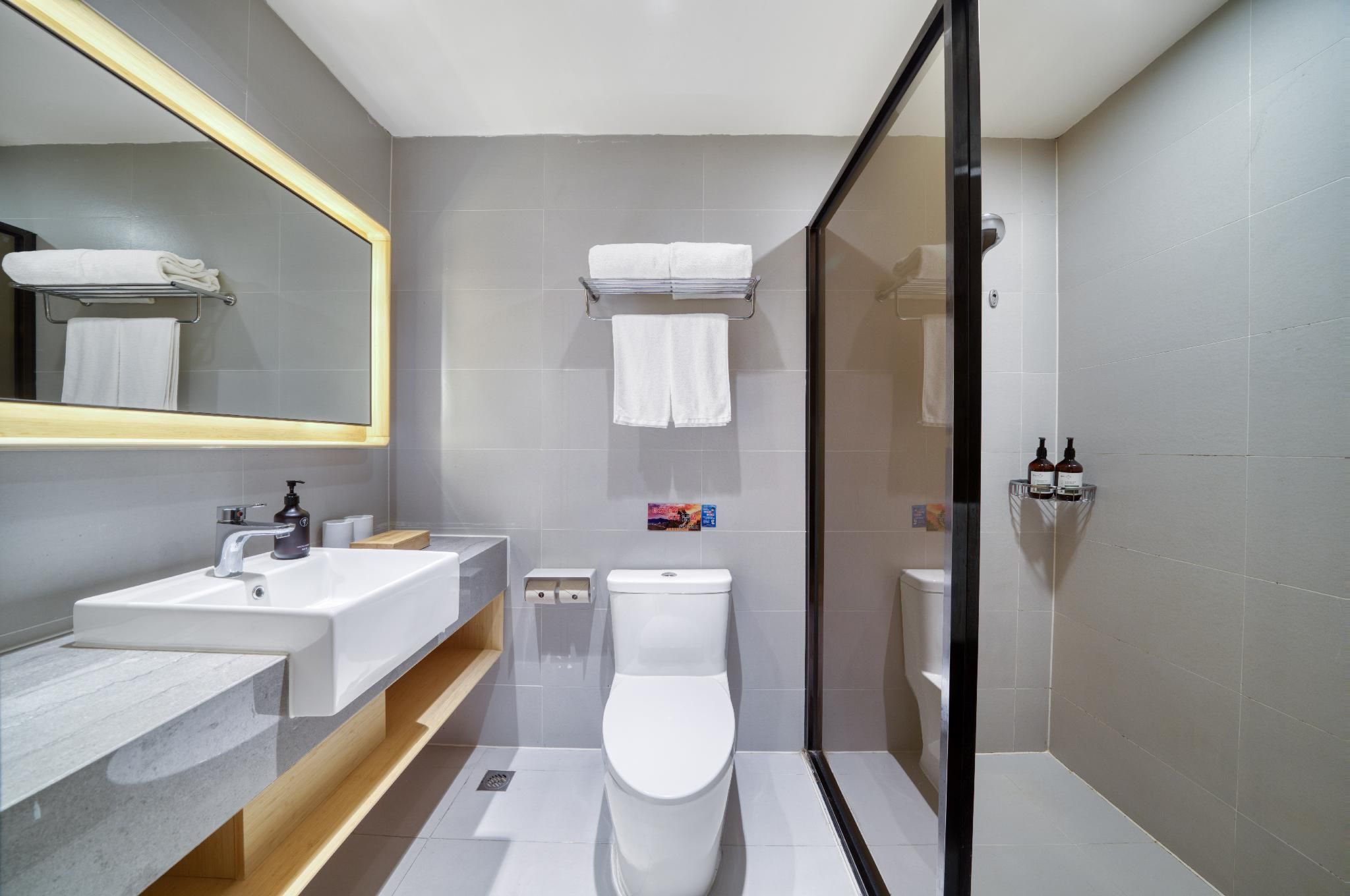 Twin Business Room