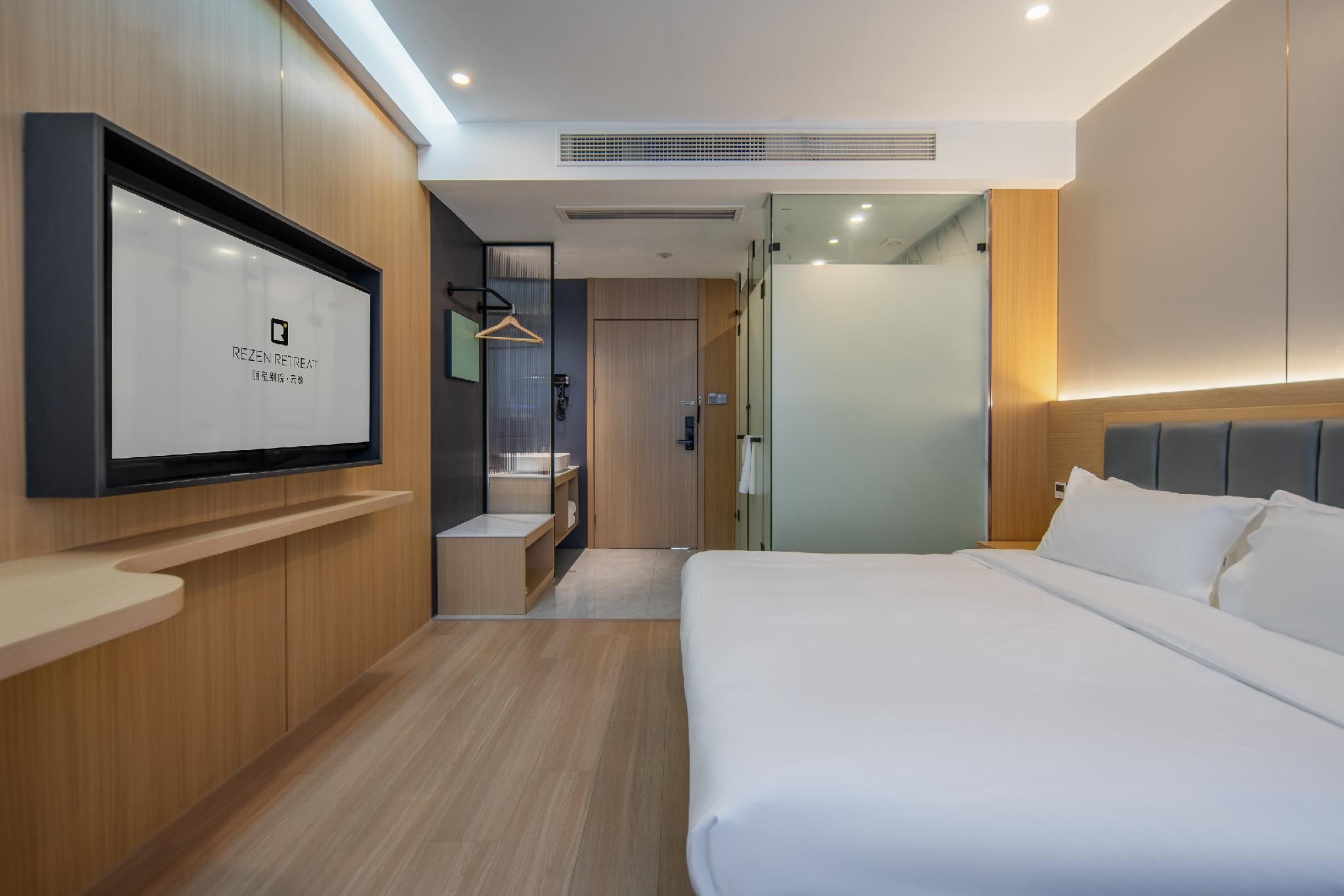 Rezen - Economy King Room