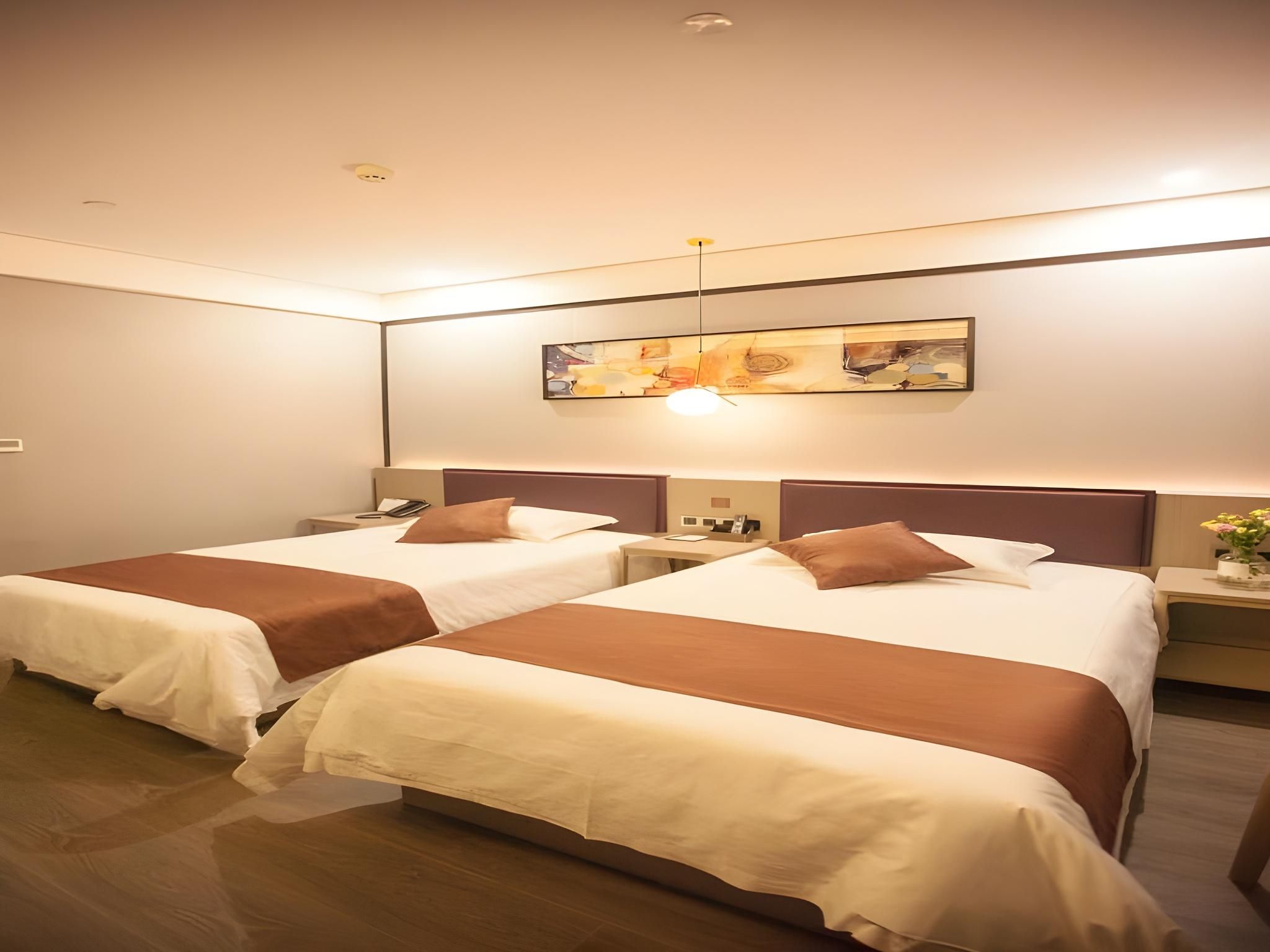 Twin Deluxe Room
