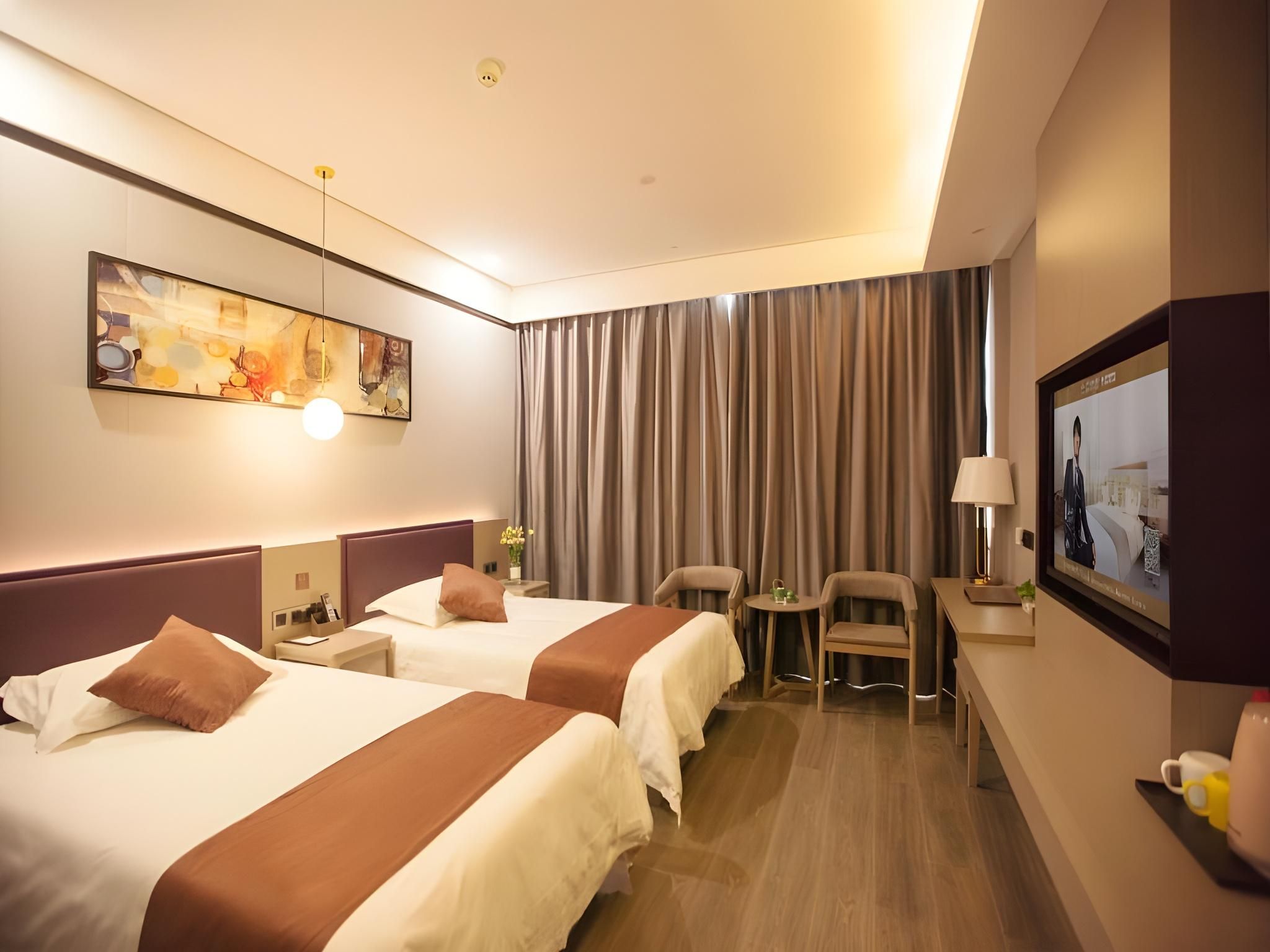 Twin Deluxe Room